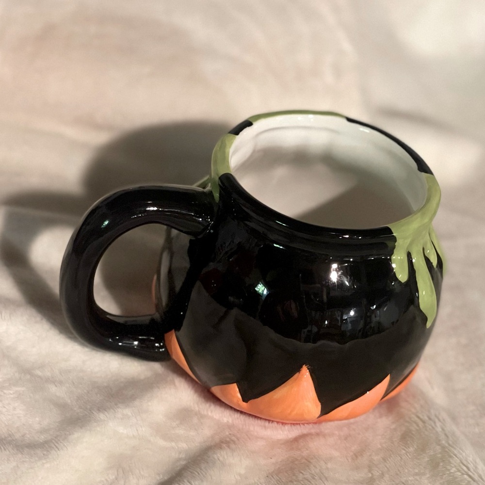 Hyde & Eek Cauldron Mug